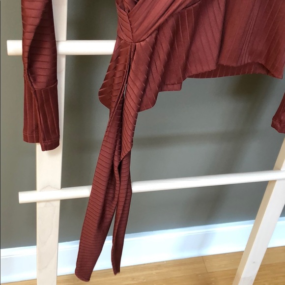 Beautiful Fancy Crop Top - Picture 2 of 3